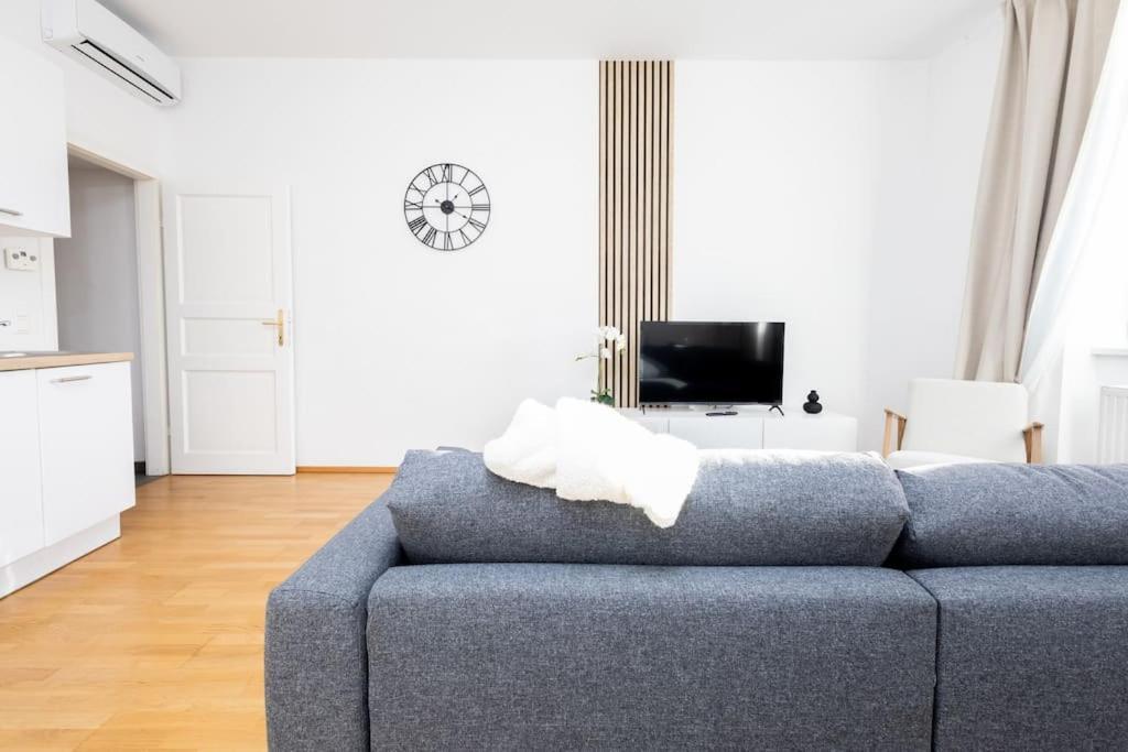 Orestaliving- 3Br On The Daube Canal/Friedensbruecke Виена Екстериор снимка